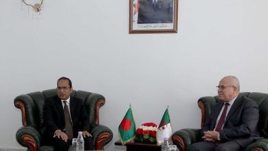 صورة وزير النقل يستقبل سفير بنغلاديش بالجزائر
